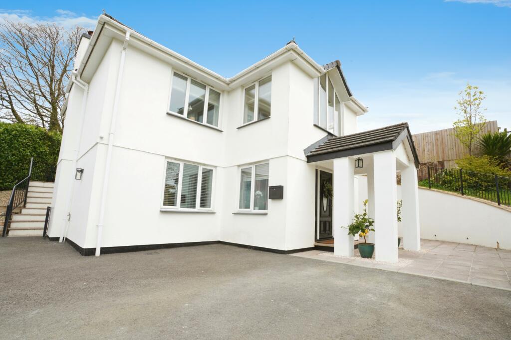 4 bedroom detached house for sale in Asilomar, Boxwell Park, Bodmin