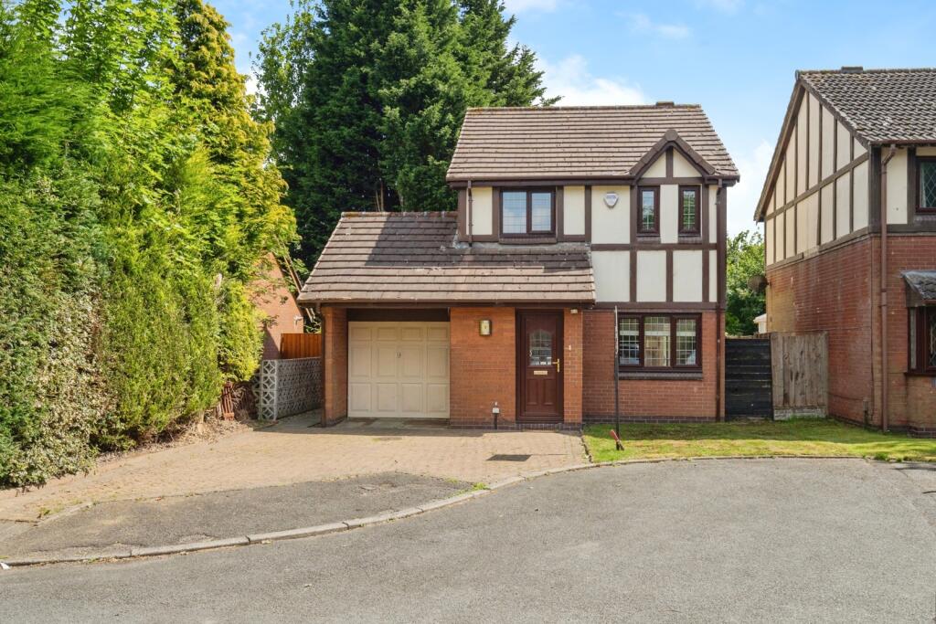 Main image of property: Bedworth Close, Bolton, Greater Manchester, BL2