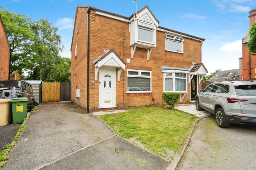 Main image of property: Sunadale Close, Bolton, Greater Manchester, BL3