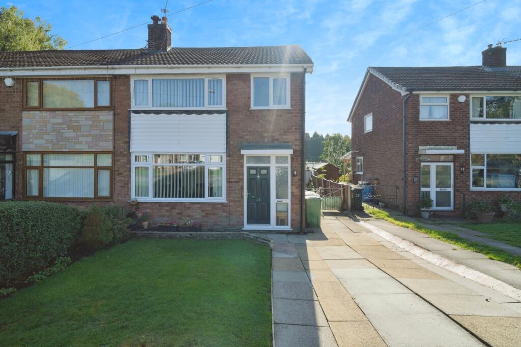 Main image of property: Holcombe Close, Kearsley, Bolton, Greater Manchester, BL4