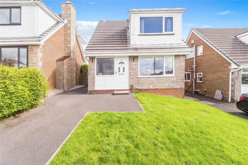 4 bedroom detached house for sale in Lydgate, Burnley, Lancashire, BB10