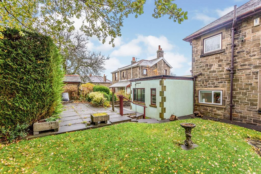 3 bedroom semidetached house for sale in Newchurch Road, Rawtenstall