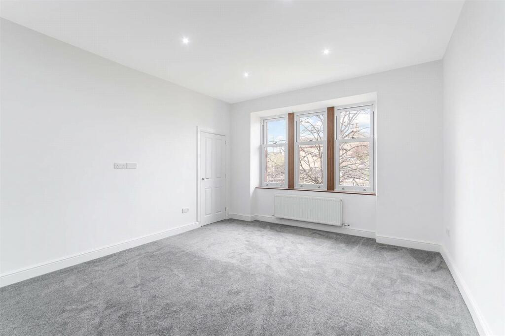 Studio flat for sale in McCallum Avenue, Rutherglen, Glasgow, G73