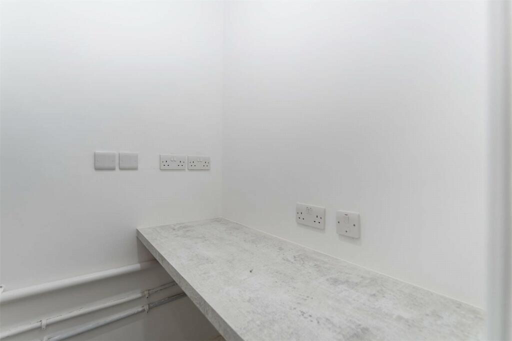 Studio flat for sale in McCallum Avenue, Rutherglen, Glasgow, G73