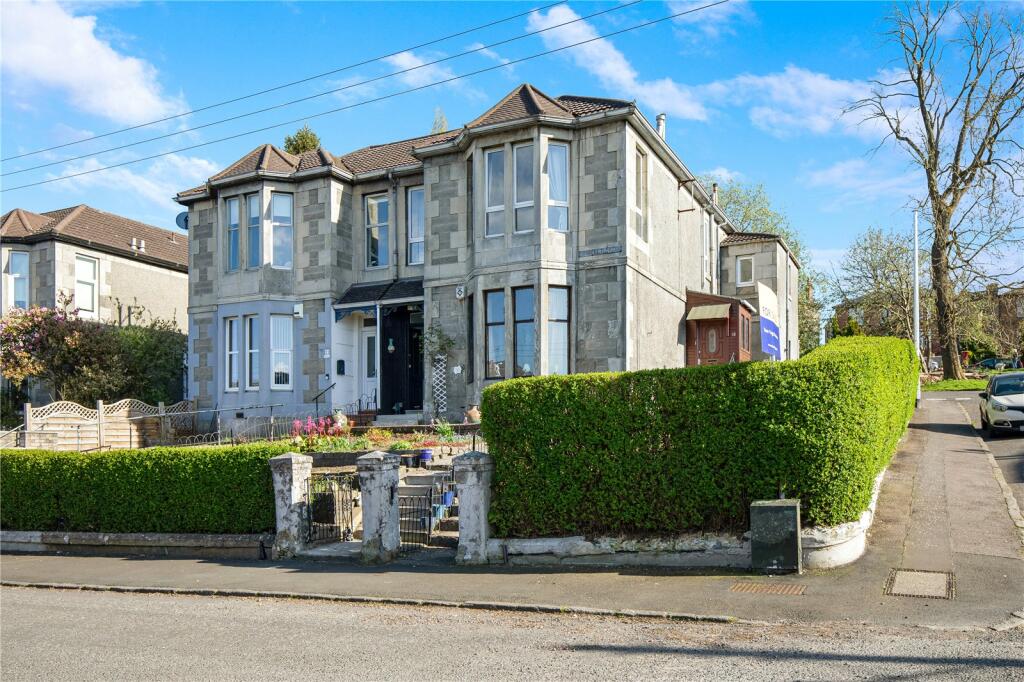 2 bedroom flat for sale in Rosslyn Avenue, Rutherglen, Glasgow, South