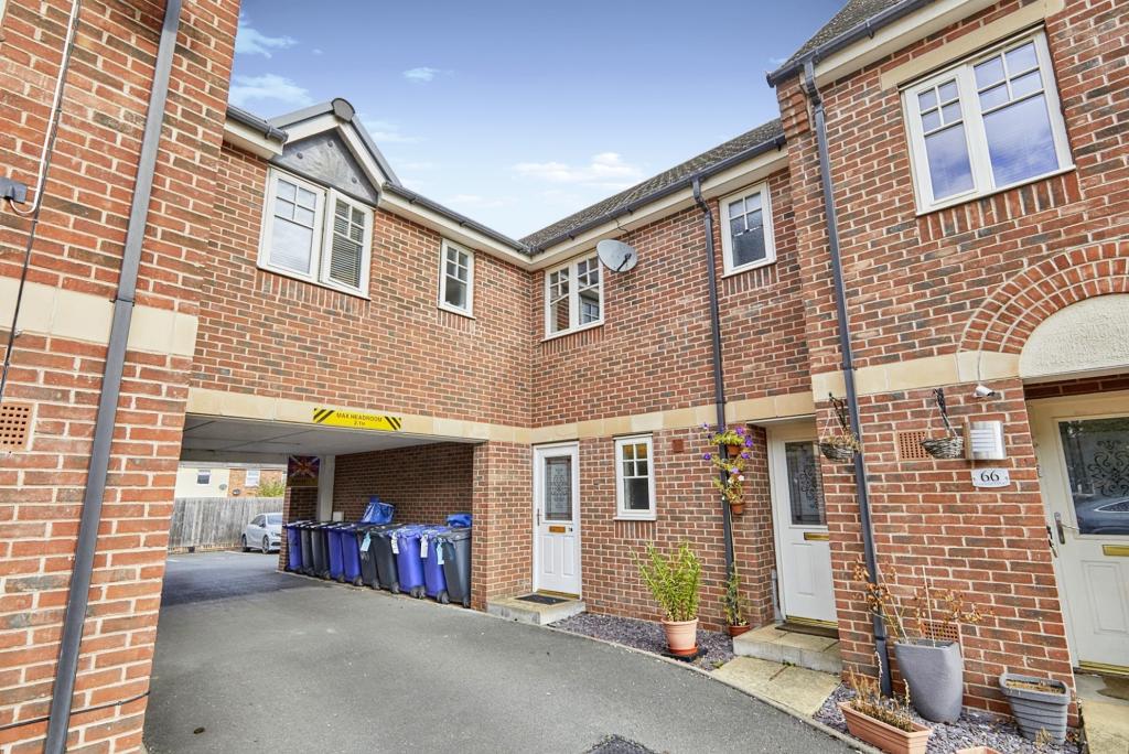 2 bedroom flat for sale in Caroline Court, BurtononTrent