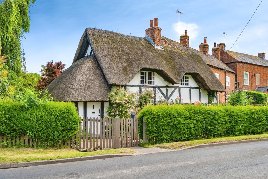 Main image of property: Coton-in-the-Clay, Ashbourne, Staffordshire, DE6