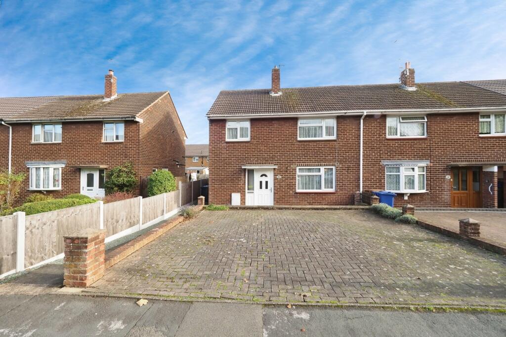 Main image of property: Masefield Crescent, Burton-on-Trent, Staffordshire, DE14