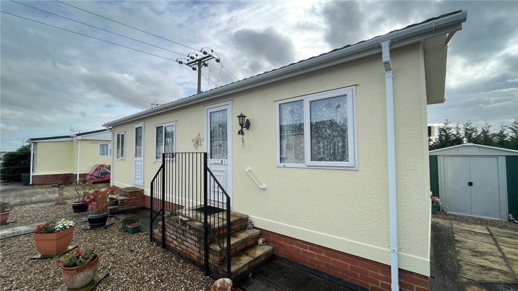 1 bedroom detached house for sale in Appletree Close, Cottenham