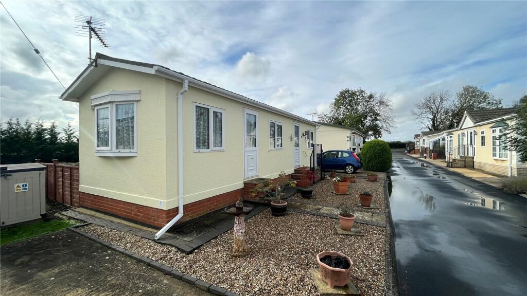 1 bedroom detached house for sale in Appletree Close, Cottenham