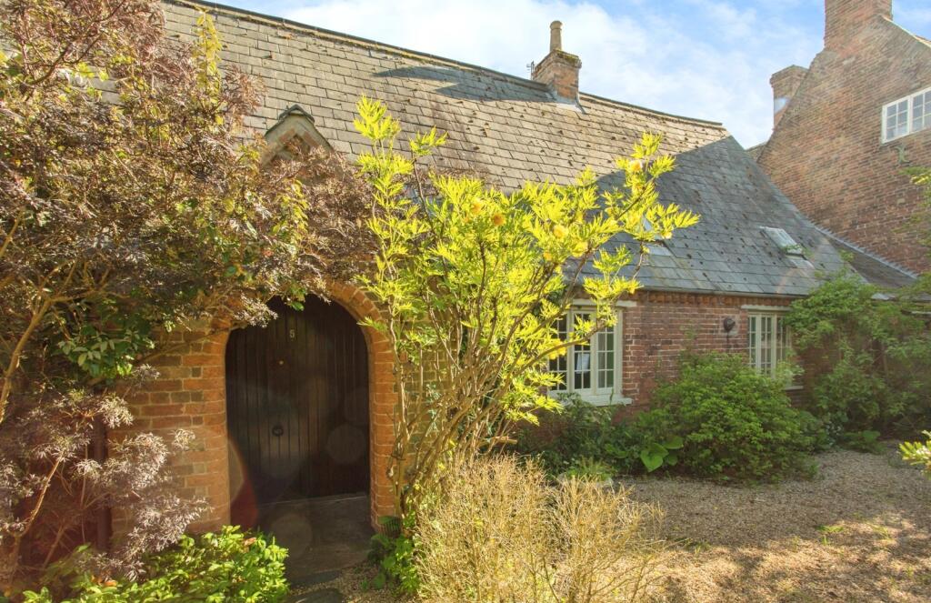 Main image of property: Black Horse Lane, Swavesey, Cambridge, Cambridgeshire, CB24