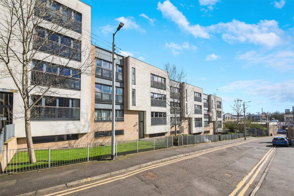Main image of property: Great Dovehill, Glasgow, Glasgow City, G1