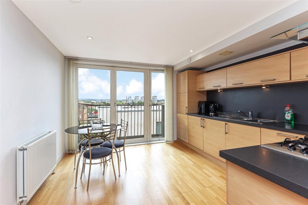 Main image of property: Bell Street, Glasgow, Glasgow City, G4