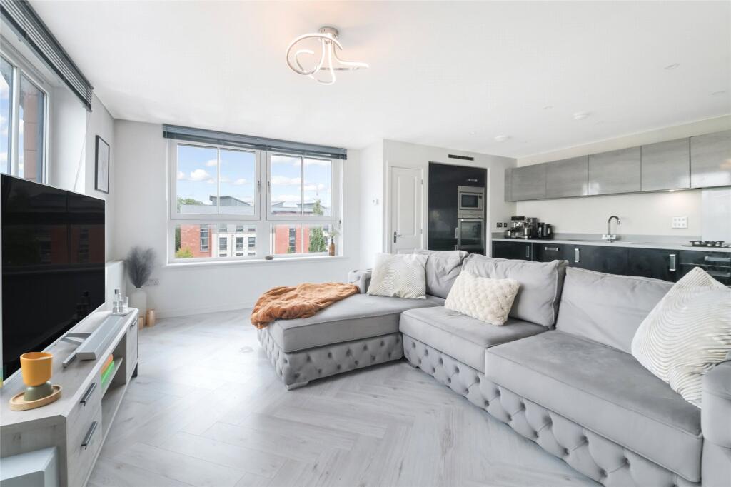 Main image of property: Oatlands Square, Glasgow, Glasgow City, G5