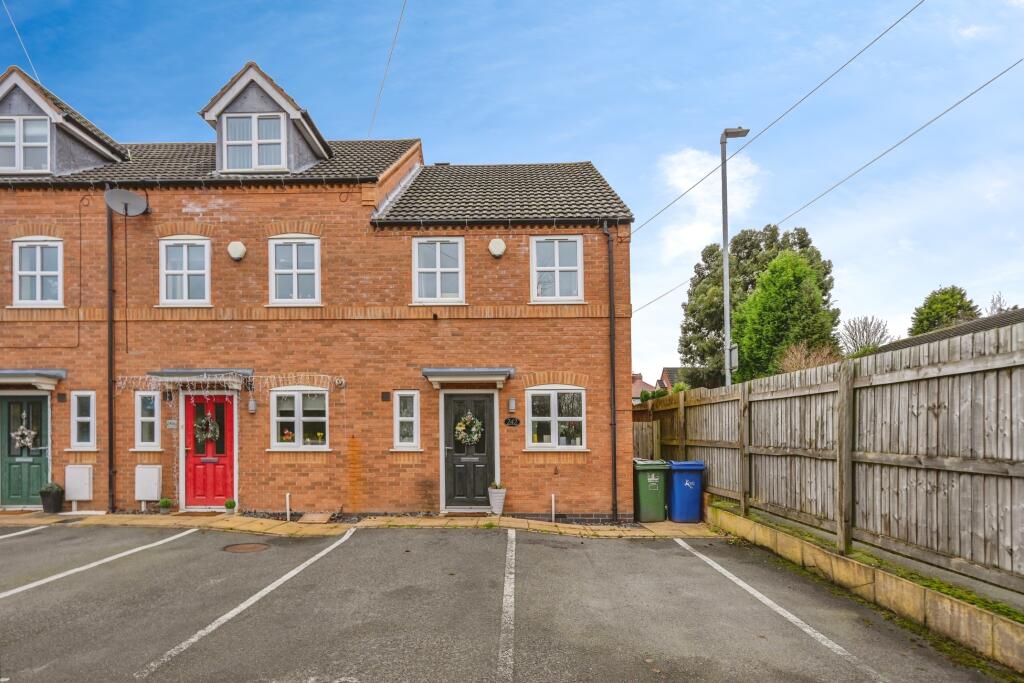 2 bedroom semidetached house for sale in Cannock Road, Heath Hayes