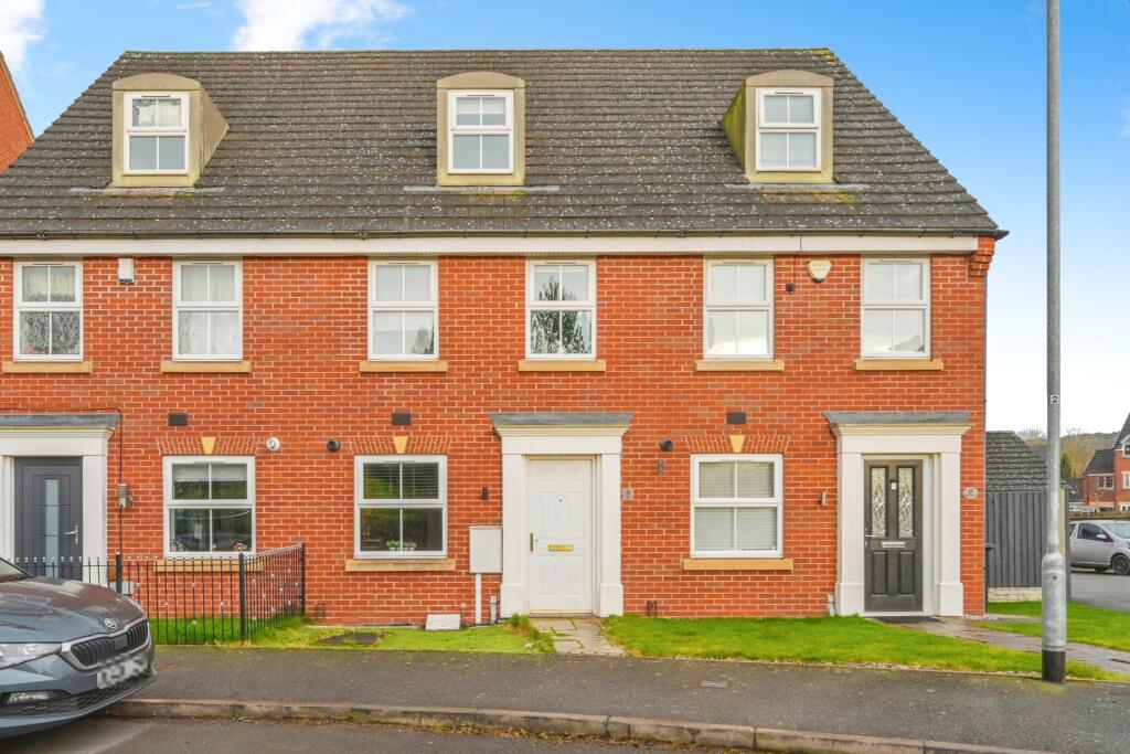3 bedroom terraced house for sale in Thistle Drive, Huntington, Cannock