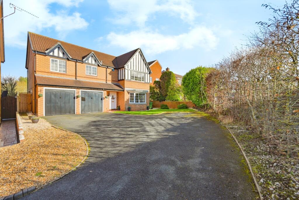 4 bedroom detached house for sale in Sweetbriar Way, Cannock