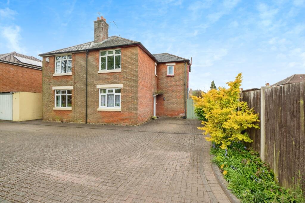 Main image of property: Shakespeare Road, Eastleigh, Hampshire, SO50