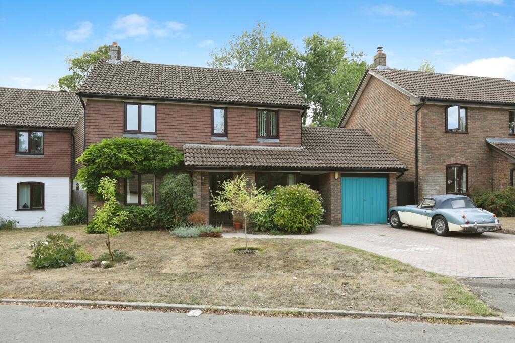 Main image of property: The Paddock, Eastleigh, Hampshire, SO50
