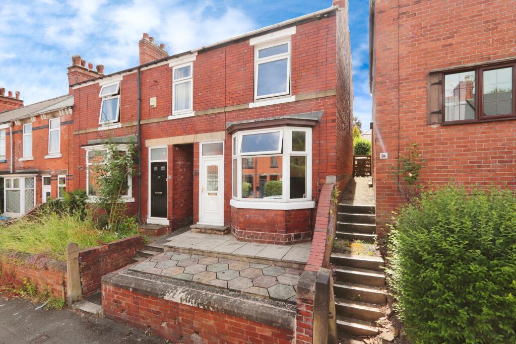 3 bedroom end of terrace house for sale in New Queen Street