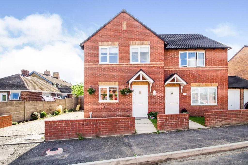 3 bedroom semidetached house for sale in Cowlishall Drive, Old Tupton