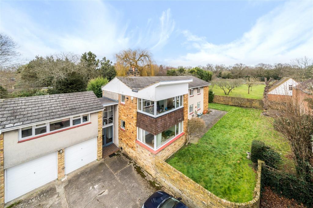 3 bedroom flat for sale in Laverock, Manor Park, Chislehurst, BR7