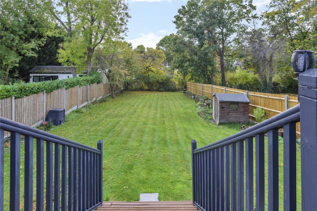 4 bedroom detached house for sale in Kevington Drive, Chislehurst, BR7