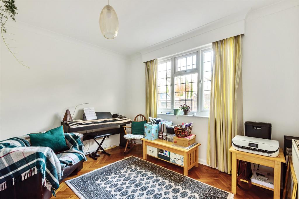 4 bedroom detached house for sale in Kevington Drive, Chislehurst, BR7