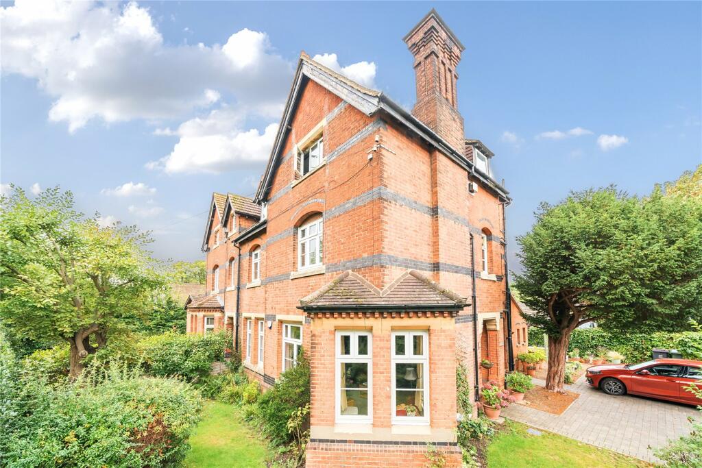 2 bedroom flat for sale in Arnside, Empress Drive, Willow Grove