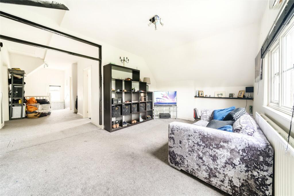 2 bedroom flat for sale in Arnside, Empress Drive, Willow Grove