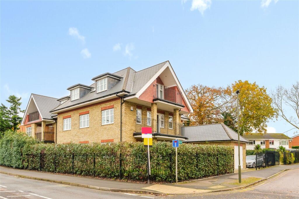 1 bedroom flat for sale in Elmstead Heights, 112 Elmstead Lane