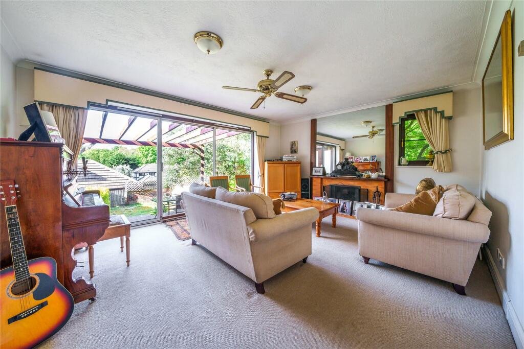 Additional property image - Holmbury Park, Bromley