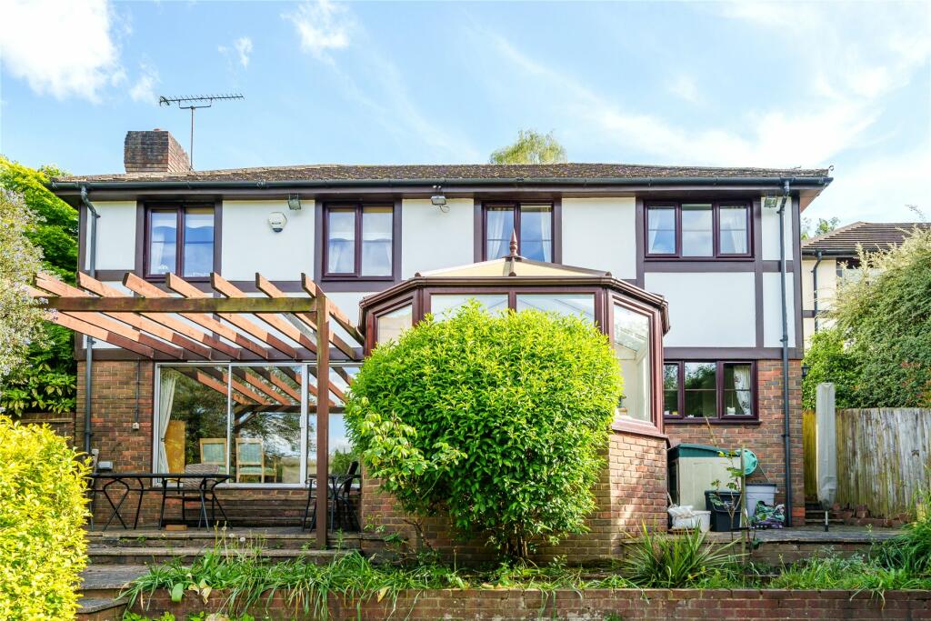 Additional property image - Holmbury Park, Bromley