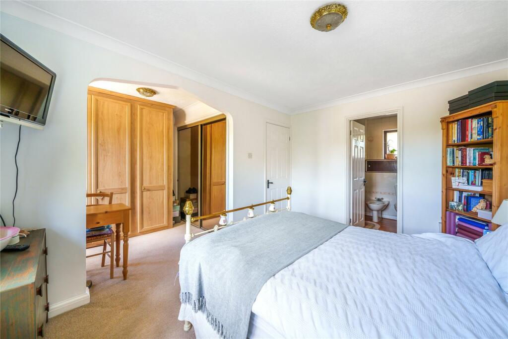 Additional property image - Holmbury Park, Bromley