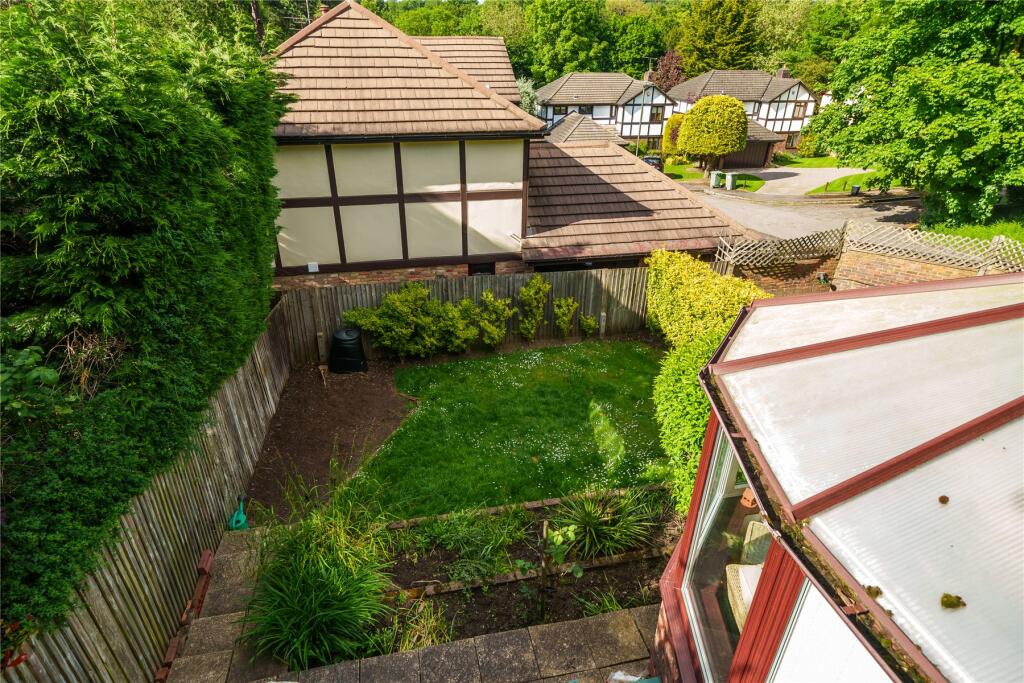 Additional property image - Holmbury Park, Bromley