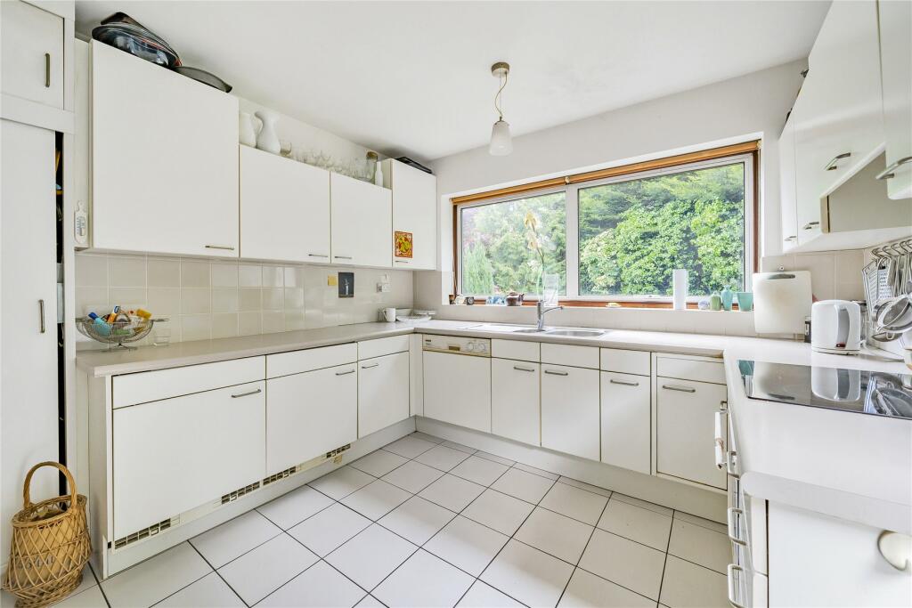 Additional property image - Hartley Close, Bromley