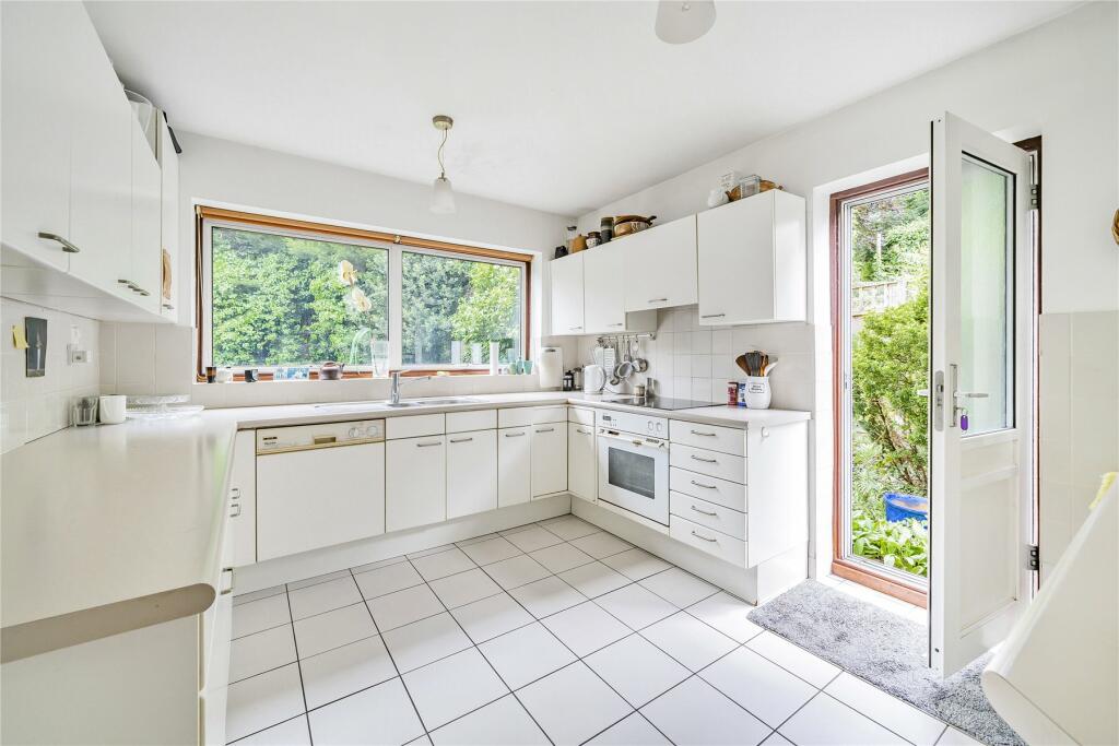 Additional property image - Hartley Close, Bromley
