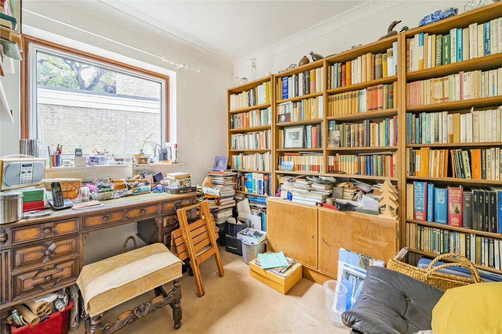 Additional property image - Hartley Close, Bromley