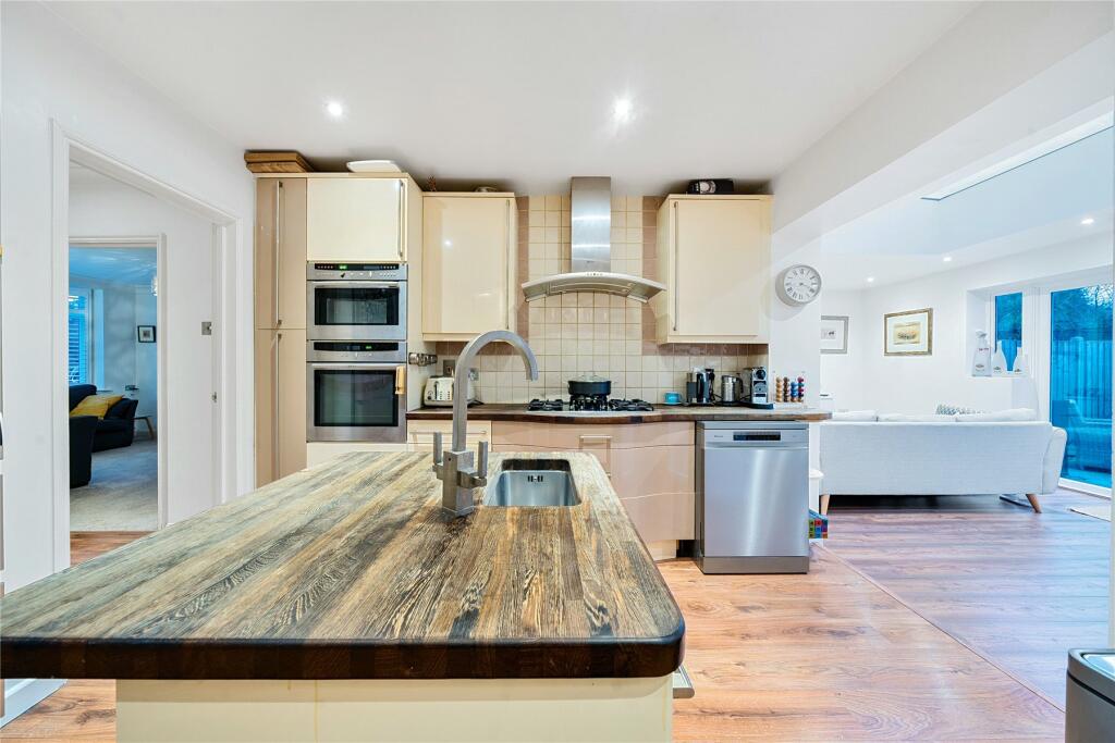 Additional property image - Bull Lane, Chislehurst