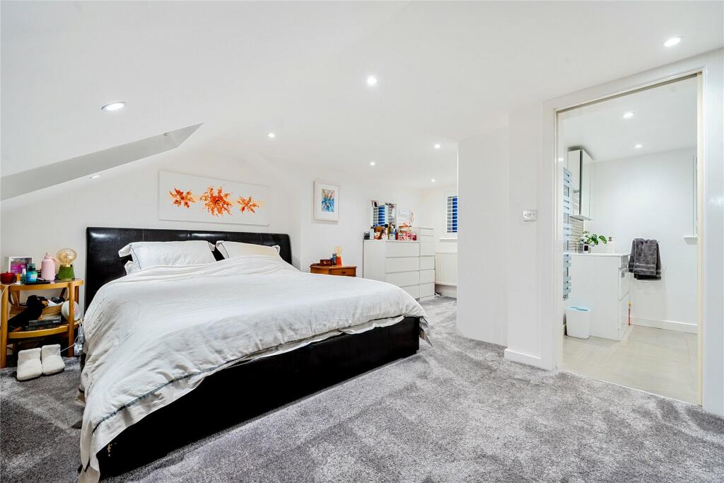 Additional property image - Bull Lane, Chislehurst