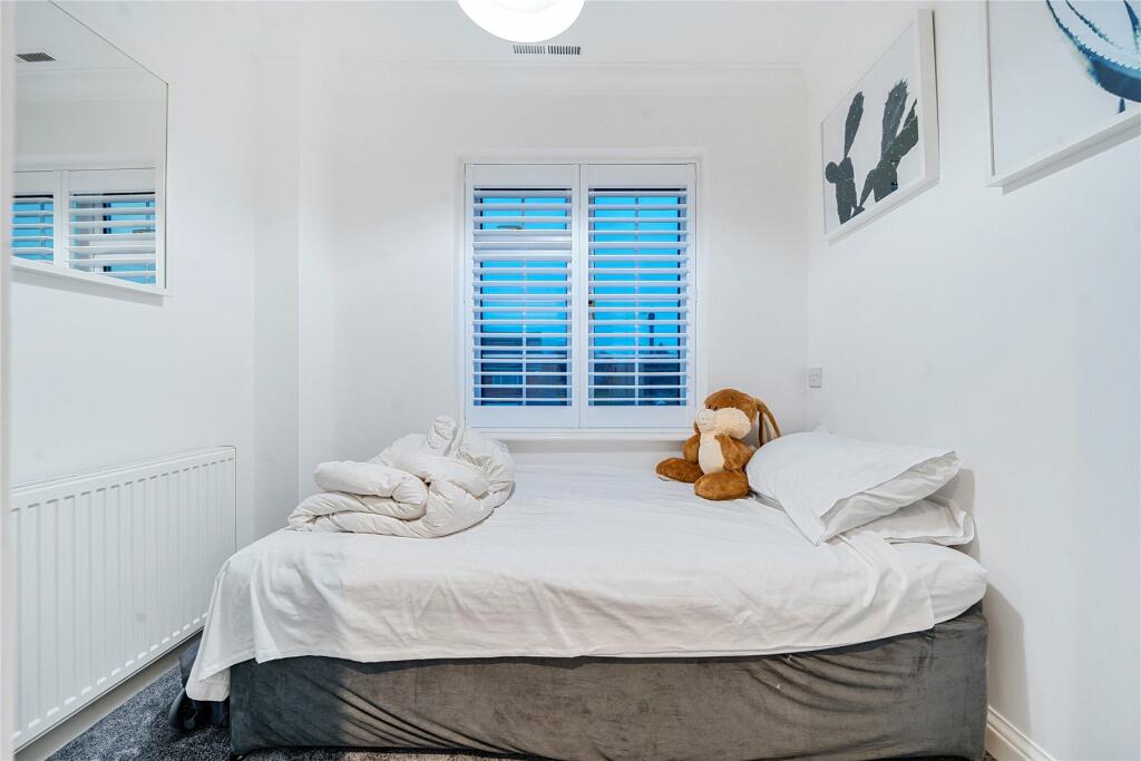 Additional property image - Bull Lane, Chislehurst