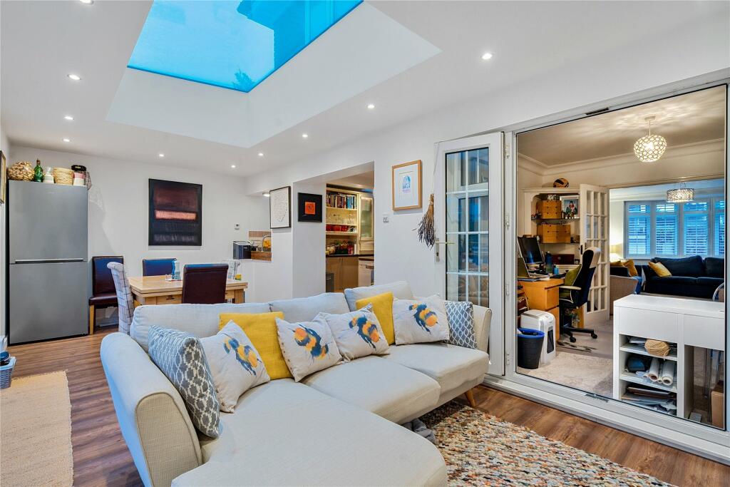 Additional property image - Bull Lane, Chislehurst