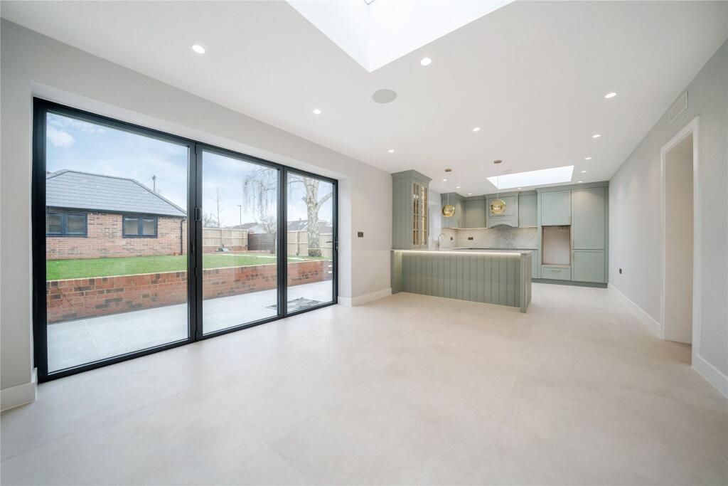 Additional property image - Downs Avenue, Chislehurst