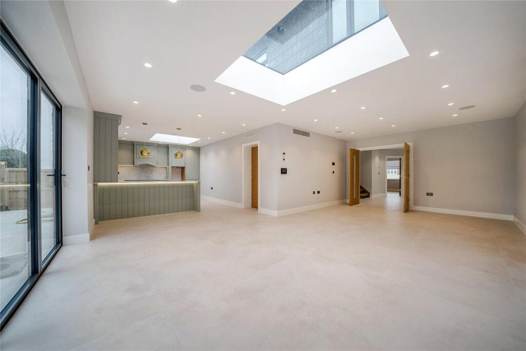 Additional property image - Downs Avenue, Chislehurst