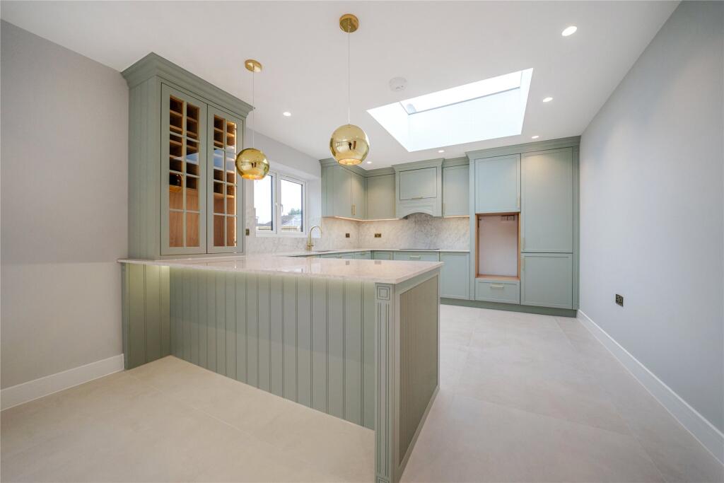 Additional property image - Downs Avenue, Chislehurst