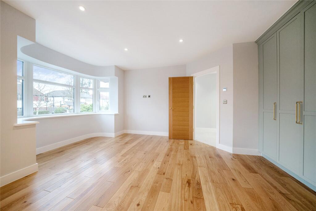 Additional property image - Downs Avenue, Chislehurst