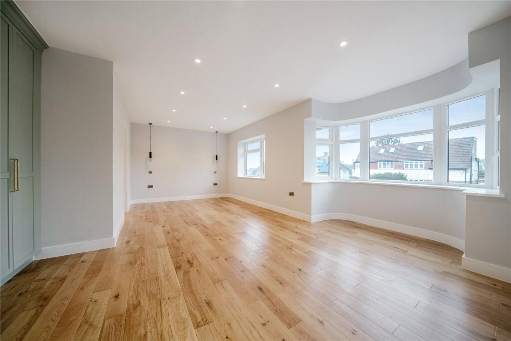 Additional property image - Downs Avenue, Chislehurst