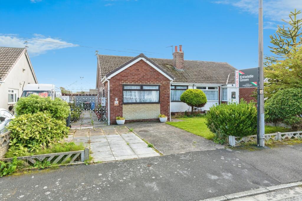 Main image of property: Coniston Avenue, Knott End-on-Sea, Poulton-le-Fylde, Lancashire, FY6