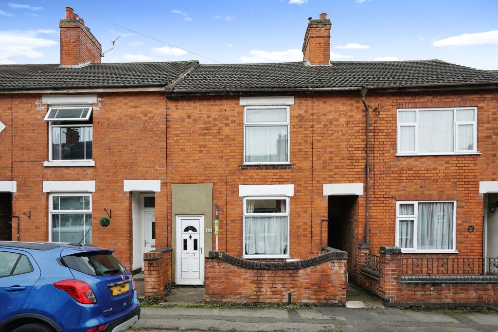 3 bedroom terraced house for sale in Highfield Street, Coalville