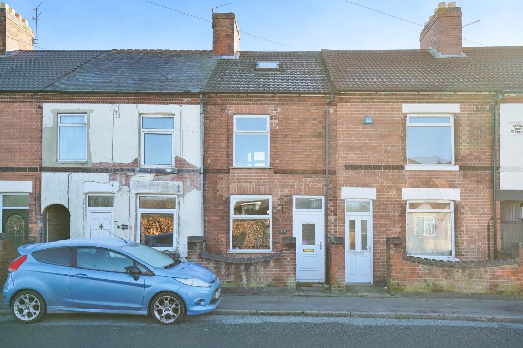 3 bedroom terraced house for sale in Brooks Lane, Whitwick, Coalville